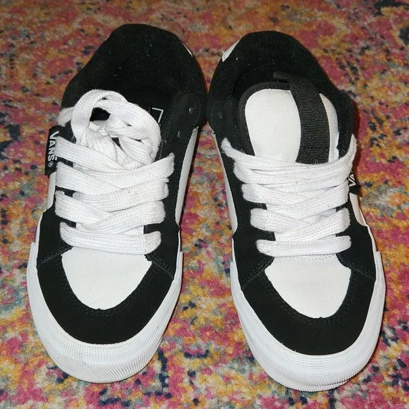 Vans Black and White Sneakers Classic Low-Top Design Chukka Push LS 7 M / 8.5 W - Picture 3 of 10